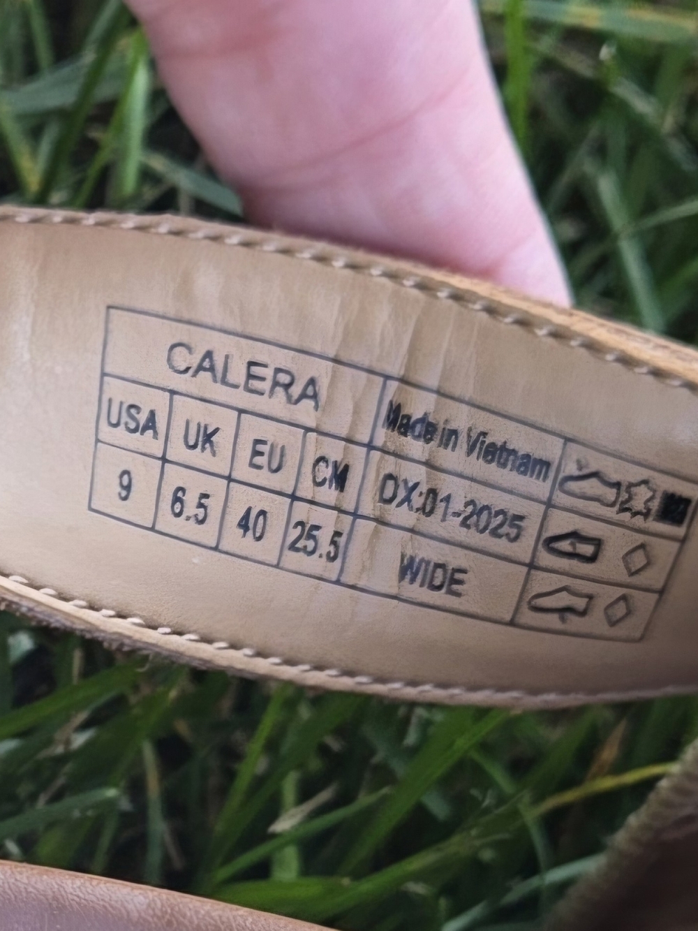 Vionic Calera Brown and Beige T-Strap Slingback Wedge Sandals! - Picture 5 of 7